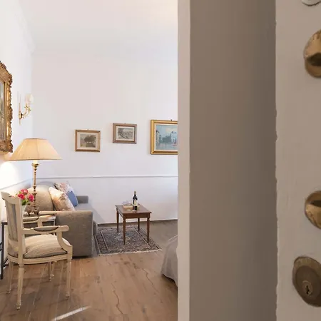 Apartment Italian Experience-maison D'alice Florence